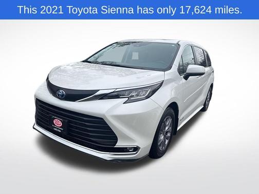 2021 Toyota Sienna XLE