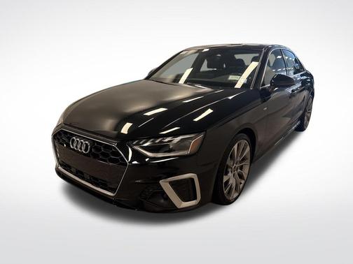 2023 Audi A4 45 S line Premium Plus