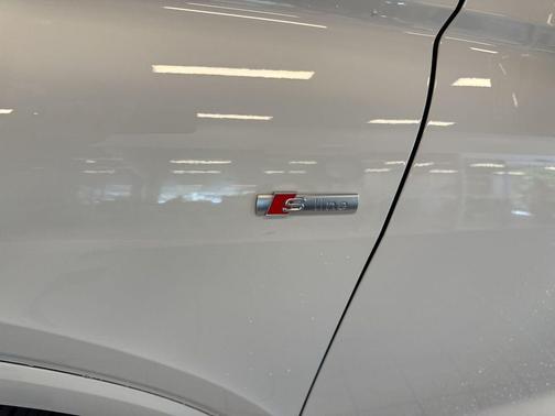 2022 Audi Q4 e-tron 50 Prestige