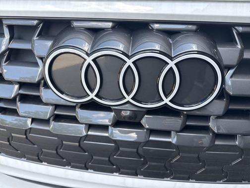 2025 Audi Q5 2.0T quattro Premium