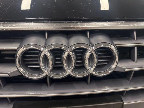 2020 Audi Q5 40 Premium Plus