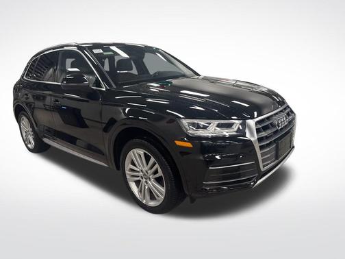2020 Audi Q5 40 Premium Plus