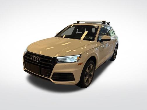 2020 Audi Q5 45 Titanium Premium
