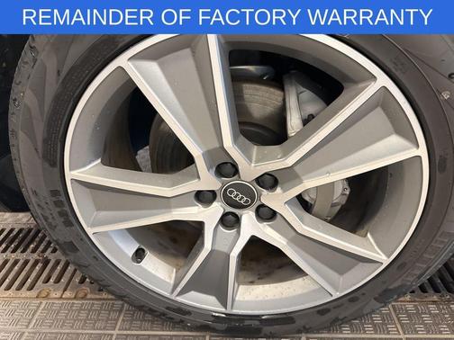 2025 Audi Q5 45 S line quattro Premium