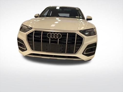 2024 Audi Q5 Premium 40 TFSI quattro S tronic