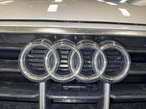 2024 Audi Q5 Premium 40 TFSI quattro S tronic