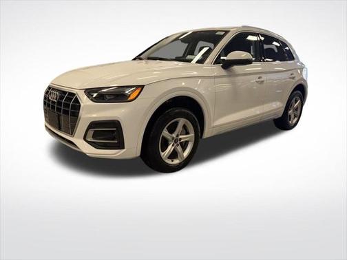 2024 Audi Q5 Premium 40 TFSI quattro S tronic