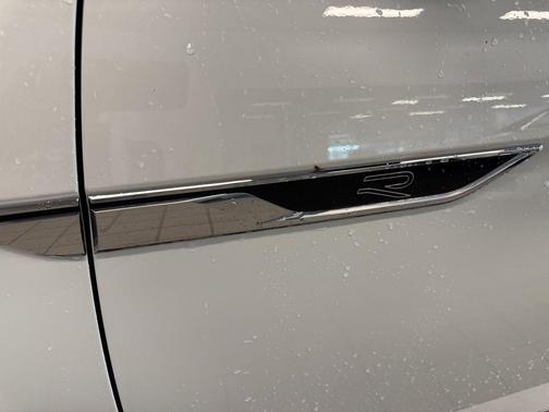 2022 Volkswagen Atlas 3.6 V6 SEL R-Line