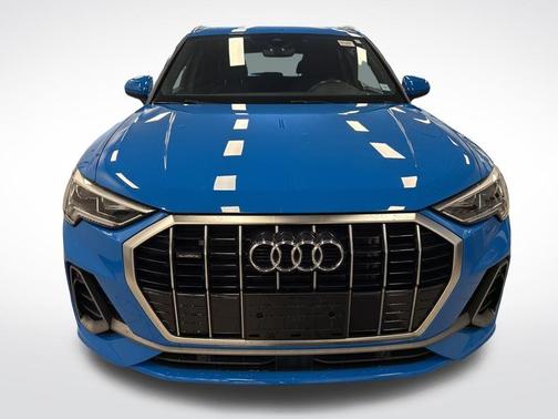 2023 Audi Q3 45 S line Premium