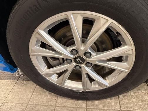 2023 Audi Q3 45 S line Premium