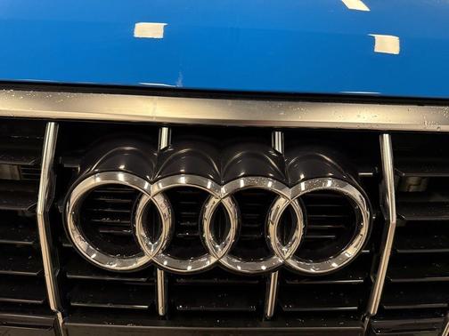 2023 Audi Q3 45 S line Premium