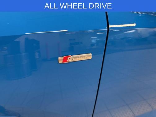 2023 Audi Q3 45 S line Premium