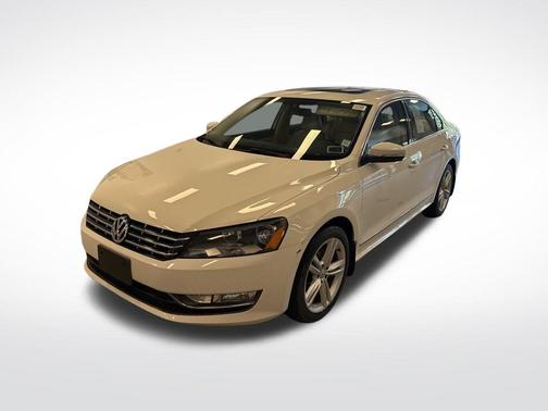 2014 Volkswagen Passat 3.6L V6 DSG SEL Premium