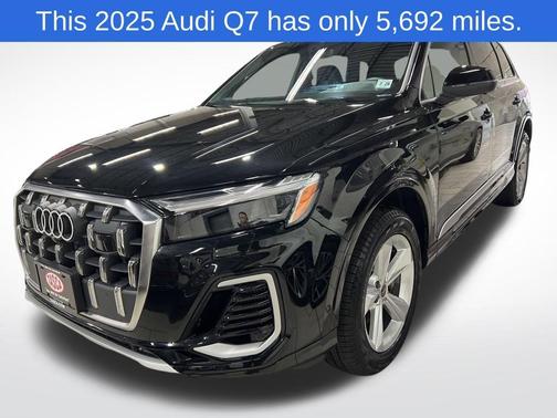 2025 Audi Q7 55 Premium