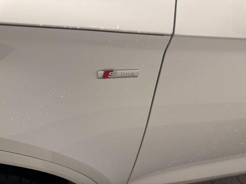 2022 Audi Q5 45 S line quattro Premium