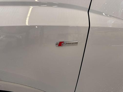 2025 Audi Q3 45 S line Premium
