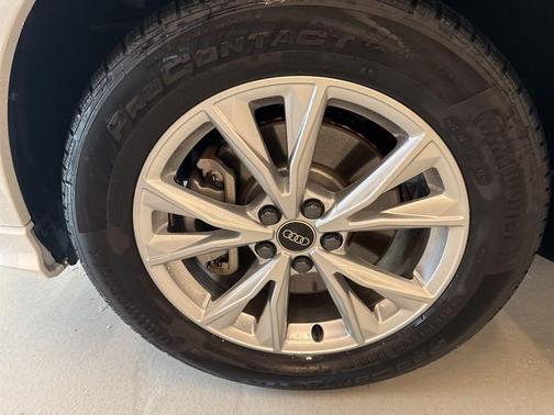 2025 Audi Q3 45 S line Premium