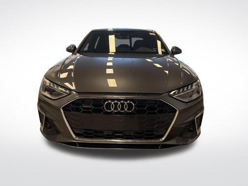 2023 Audi A4 45 S line quattro Premium
