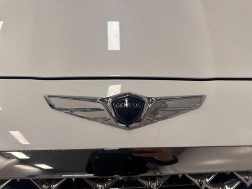 2020 Genesis G70 2.0T