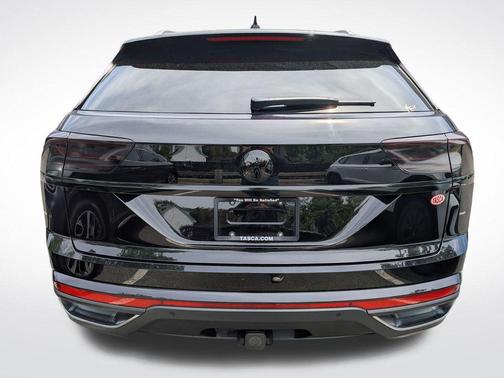 Deep Black Pearl Effect 2023 Volkswagen Atlas Cross Sport 3.6L V6 SE w/Technology