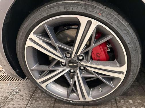 2025 Genesis G70 3.3T Sport Advanced