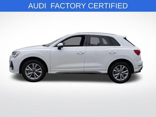 2025 Audi Q3 45 S line Premium