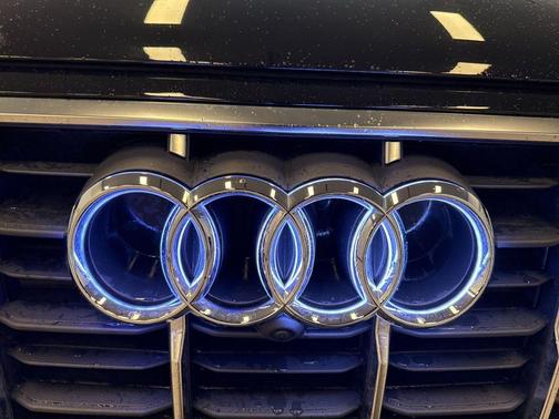 2023 Audi Q7 55 Premium