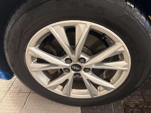 2021 Audi Q3 45 S line Premium