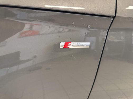 2025 Audi Q5 45 S line quattro Premium