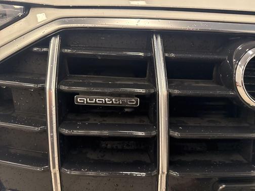 2023 Audi Q5 40 Premium