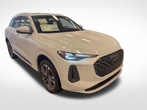 2025 Audi Q5 2.0T quattro Premium