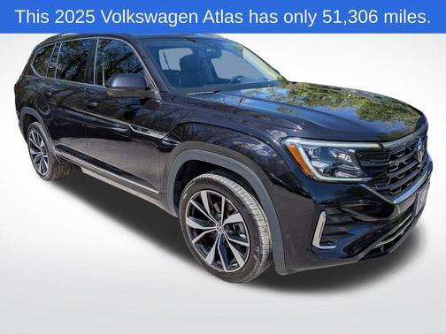 Deep Black Pearl Effect 2025 Volkswagen Atlas 2.0T SEL Premium R-Line