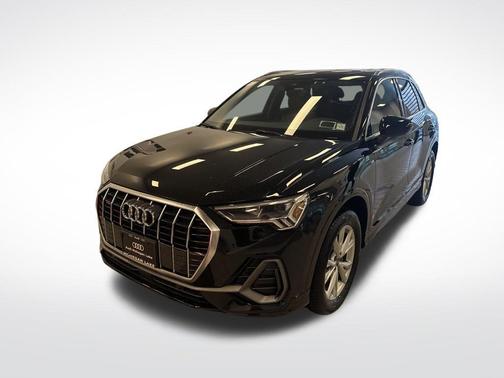 2025 Audi Q3 45 S line Premium
