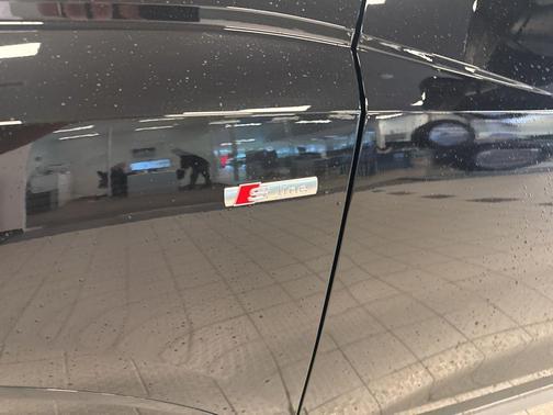 2025 Audi Q3 45 S line Premium