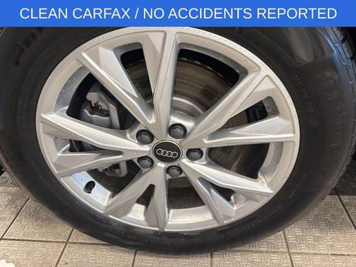 2025 Audi Q3 45 S line Premium