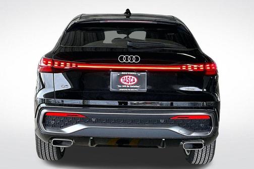 Black 2025 Audi Q5 2.0T Premium