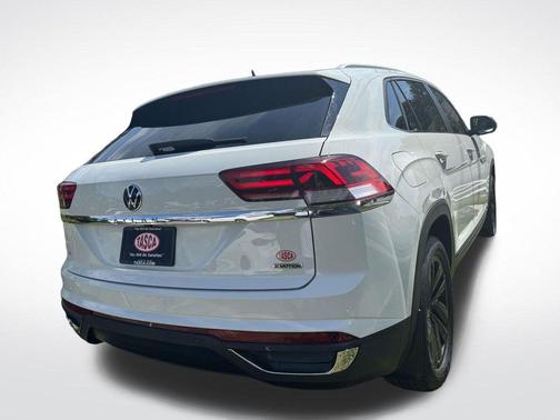 2022 Volkswagen Atlas Cross Sport 2.0T SE w/Technology