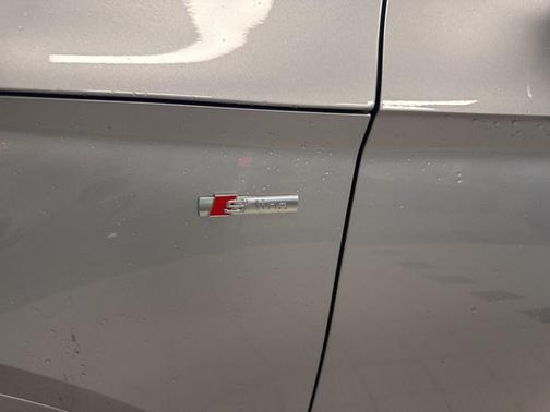 2023 Audi Q5 45 S line quattro Premium