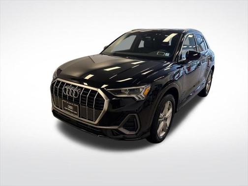 2024 Audi Q3 Premium 45 TFSI S line quattro Tiptronic