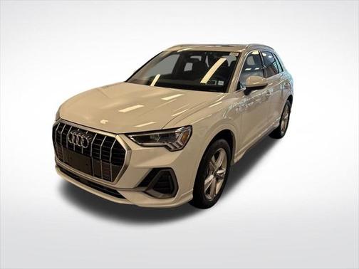 2024 Audi Q3 Premium 45 TFSI S line quattro Tiptronic