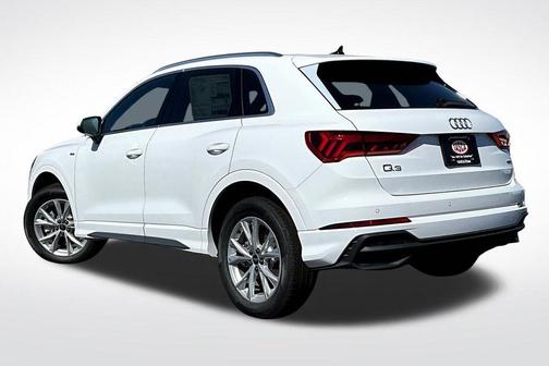 2025 Audi Q3 45 S line Premium