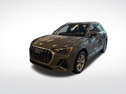 2022 Audi Q3 Premium 45 TFSI S line quattro Tiptronic