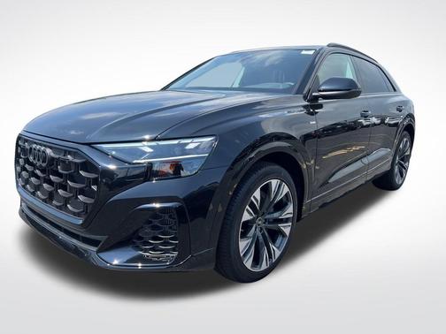 2025 Audi Q8 55 Premium