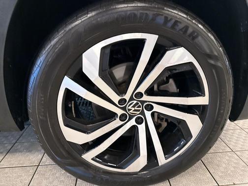 2023 Volkswagen Atlas 2.0T SEL