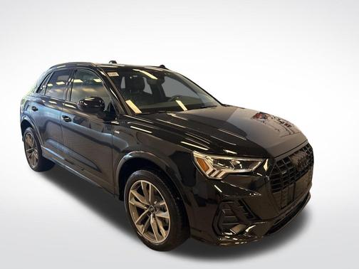 2025 Audi Q3 45 S line Premium