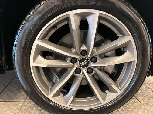 2025 Audi Q3 45 S line Premium