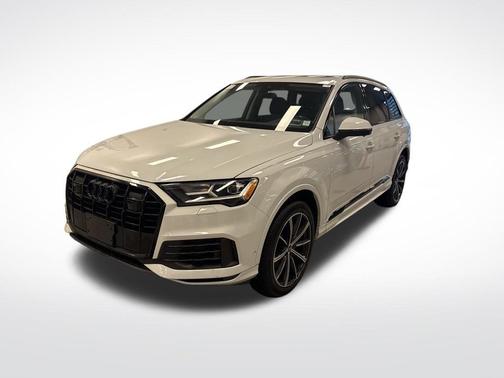 2022 Audi Q7 55 Premium Plus