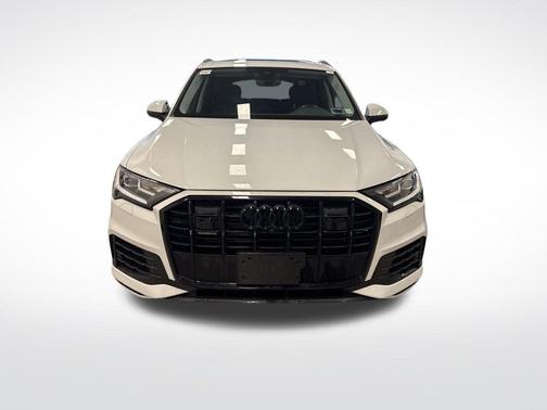 2022 Audi Q7 55 Premium Plus