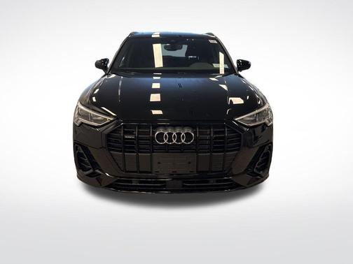 2025 Audi Q3 45 S line Premium