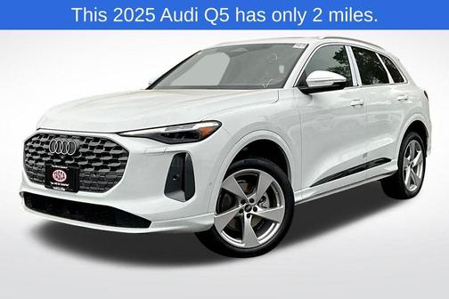 Glacier White Metallic 2025 Audi Q5 2.0T quattro Premium